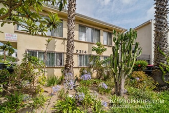 Building Photo - 2314 S Corning St