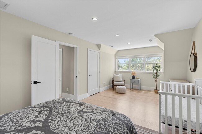 Building Photo - 31 Highland Rd