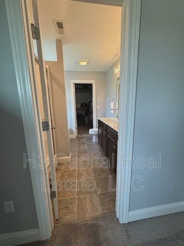 Building Photo - 1401 Miami Ct