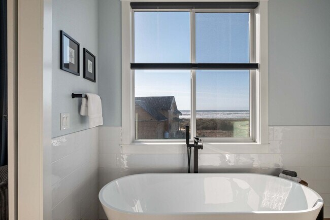 Building Photo - 1288 Cohasset Crest N