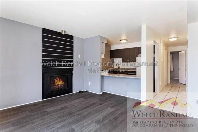 Building Photo - 5676 Meadow Ln