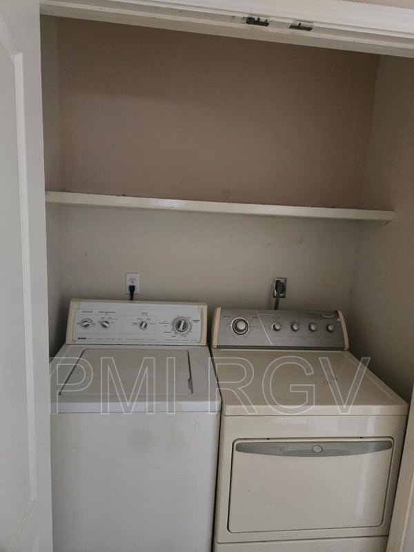 Building Photo - 1711 Tampa St