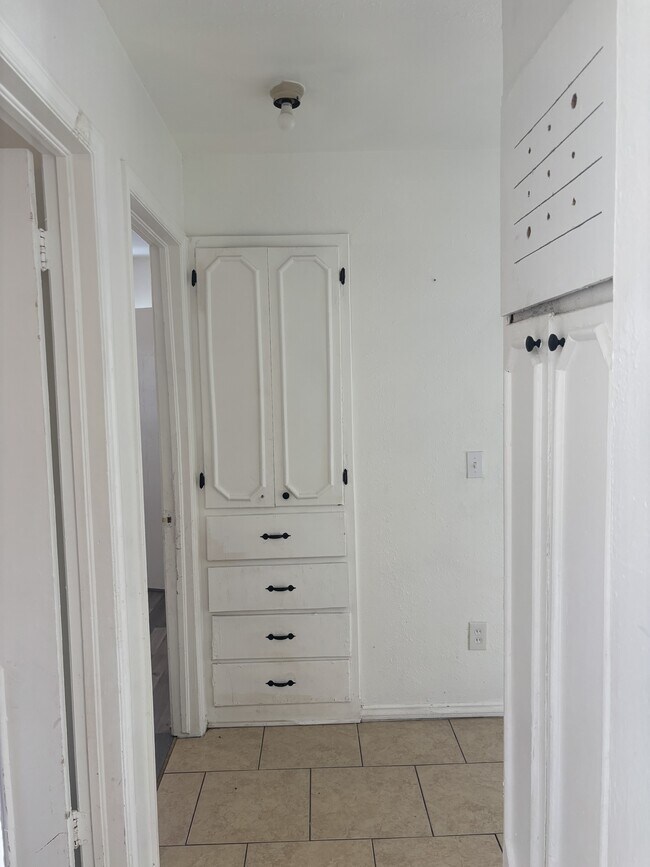 Building Photo - 1220 Mcdonald Dr