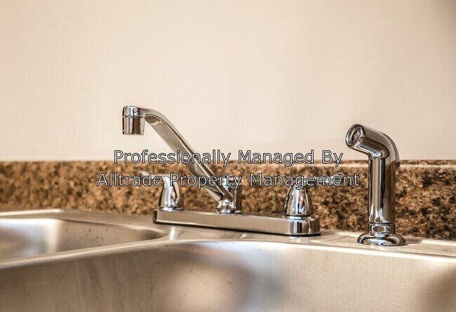 Building Photo - 9401 Doral Ct