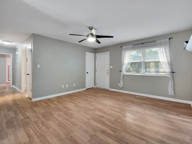 Building Photo - 4117 Wiggington Rd