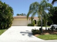 Building Photo - 441 Sunrise Way