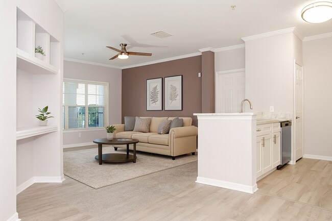 Building Photo - Gorgeous - Completely updated 2 bed 2 bath...