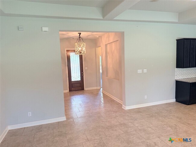 Building Photo - 490 Pecan Meadows