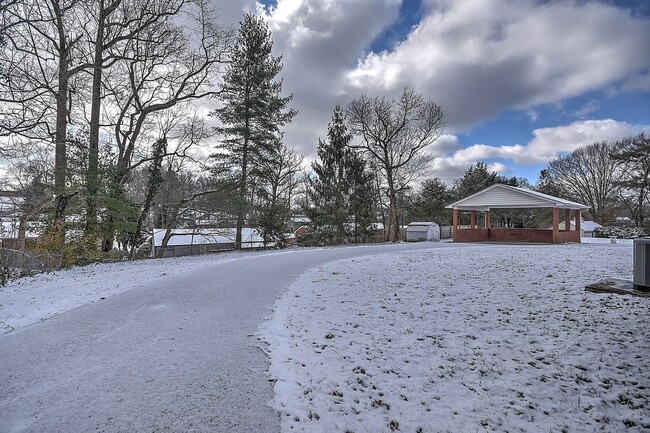 Building Photo - Dogwood Johnson City