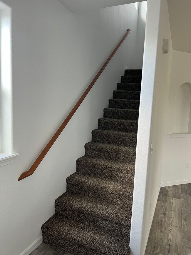 Building Photo - Home for Rent. PENDING DEPOSIT!!!