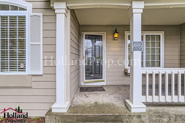 Building Photo - Charming Single-Level 3-Bed, 2-Bath Home w...