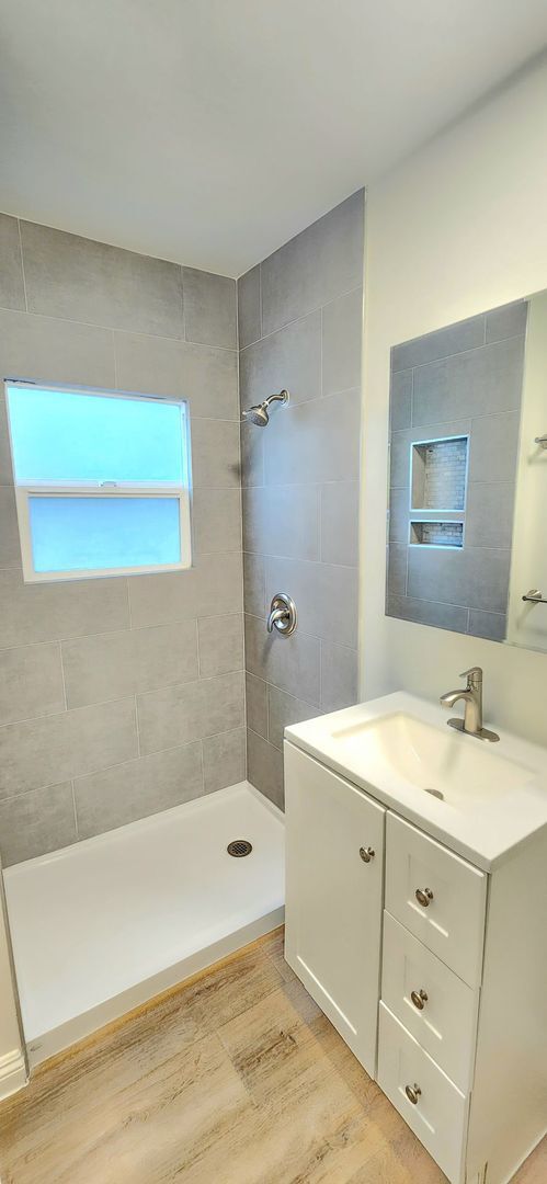 Building Photo - OCEAN57