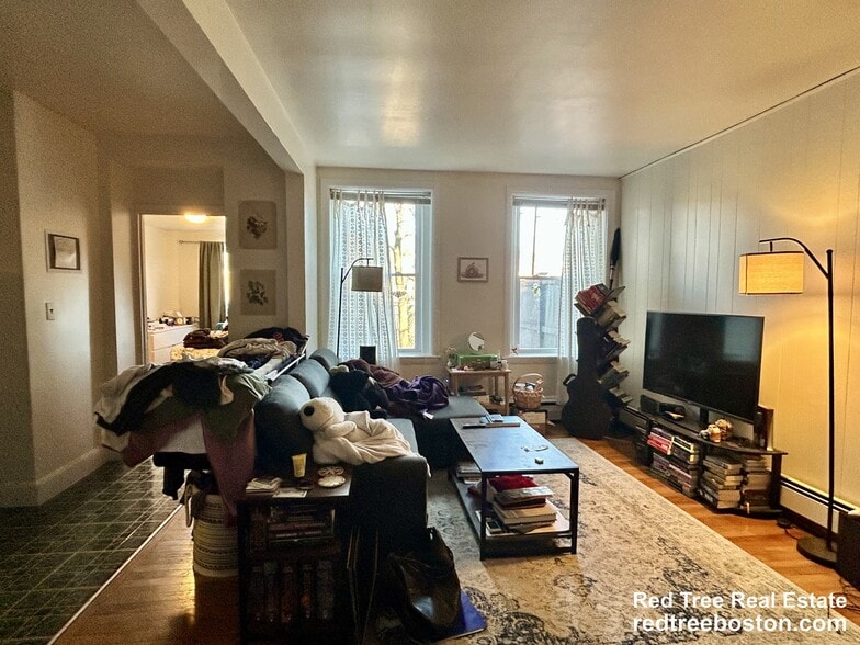 Building Photo - 199 Winthrop Rd