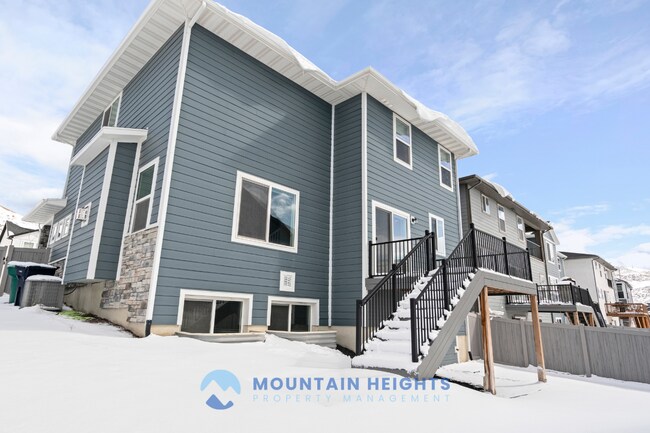 Building Photo - 2191 W Northridge Dr