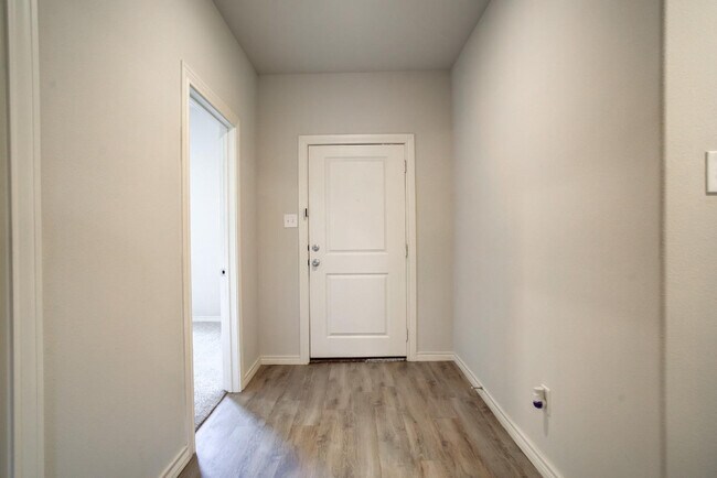 Building Photo - 2531 137th St