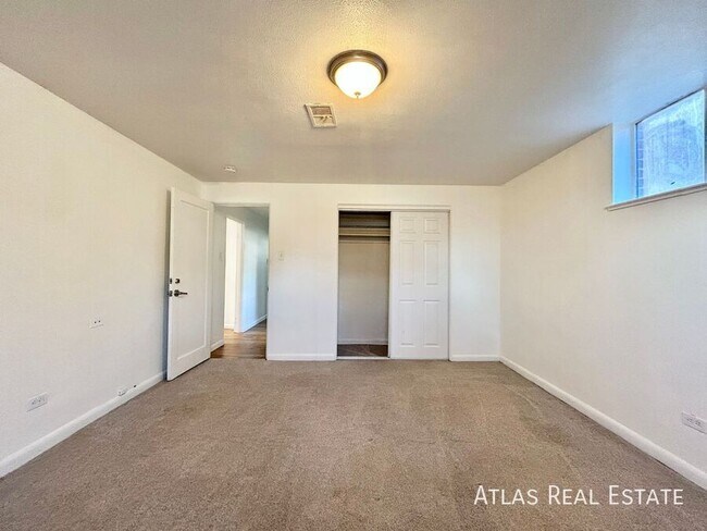 Building Photo - 2353 S Sherman St