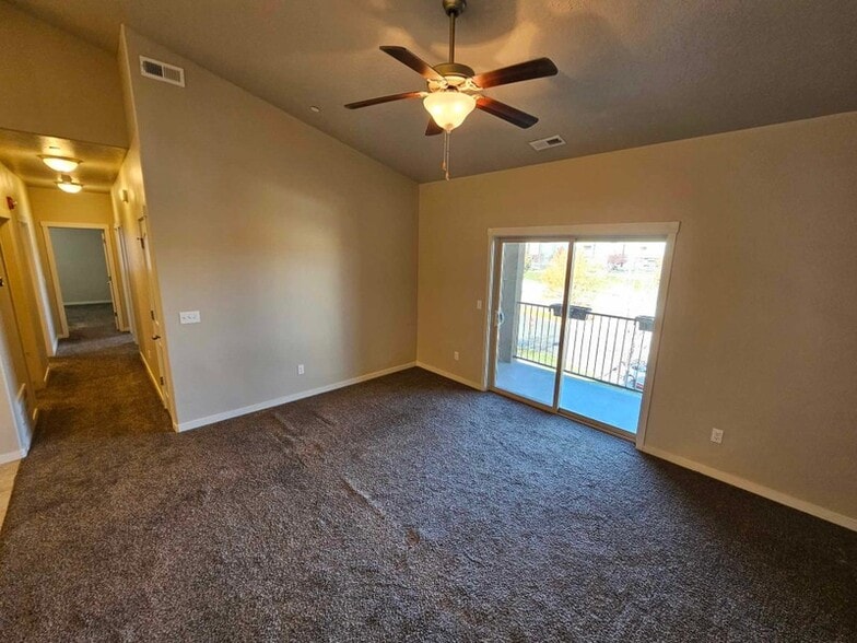 Building Photo - 203 Jordan Ridge Boulevard