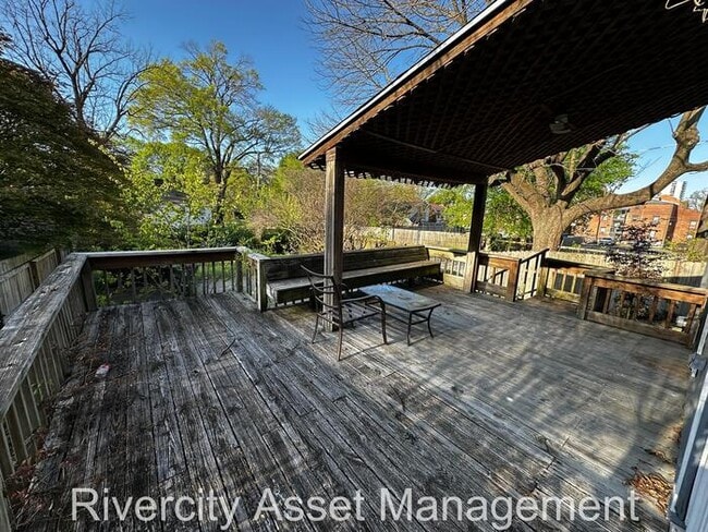 Building Photo - Located In Our Historical District!! A Must See!!!