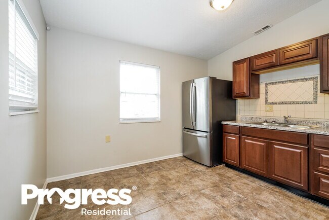 Building Photo - 3628 Valley Lake Dr