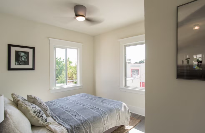 Building Photo - 1441 Echo Park Ave