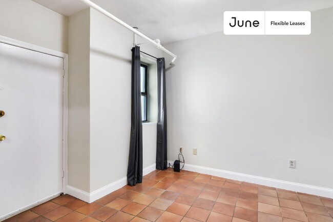 Building Photo - 27 Egremont Rd