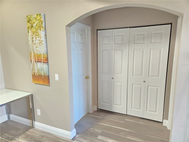 Building Photo - 5154 S Jones Blvd