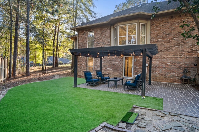 Building Photo - 27 Classic Woods Dr