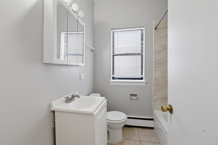 Building Photo - 237 S Lotus Ave