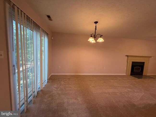 Building Photo - 184 Fargo Rd