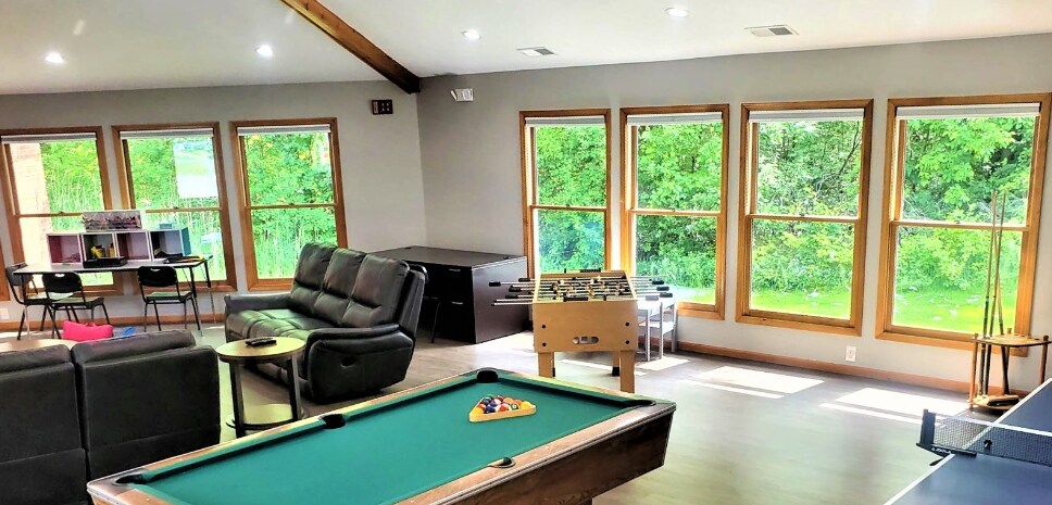 Building Photo - 207 Quail Ln