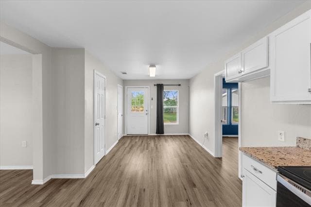 Building Photo - 657 E Commerce St