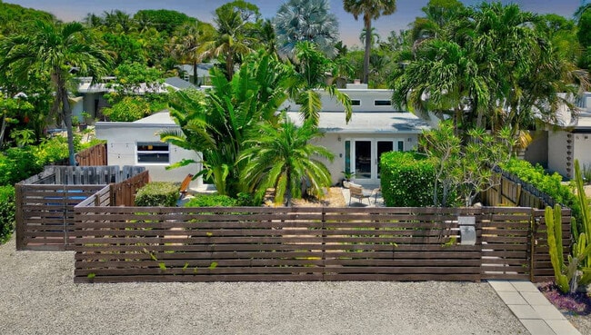 Building Photo - 1449 NE 23rd St