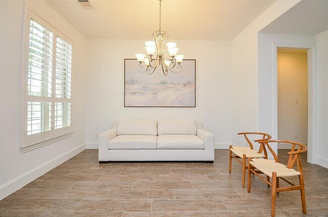 Building Photo - 27522 Blackstone Canyon Ln