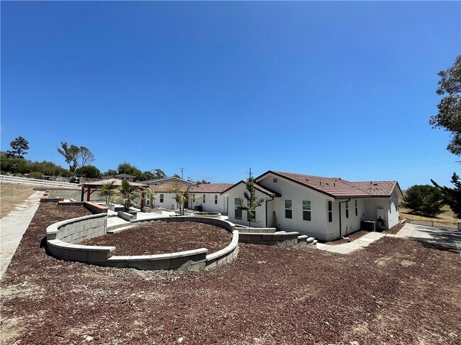 Building Photo - 10 Sweetbay Rd