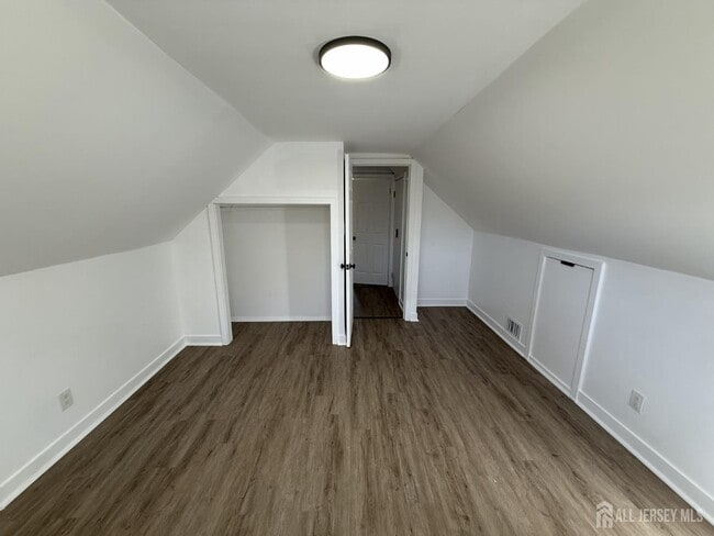 Building Photo - 1060 Terrace Blvd