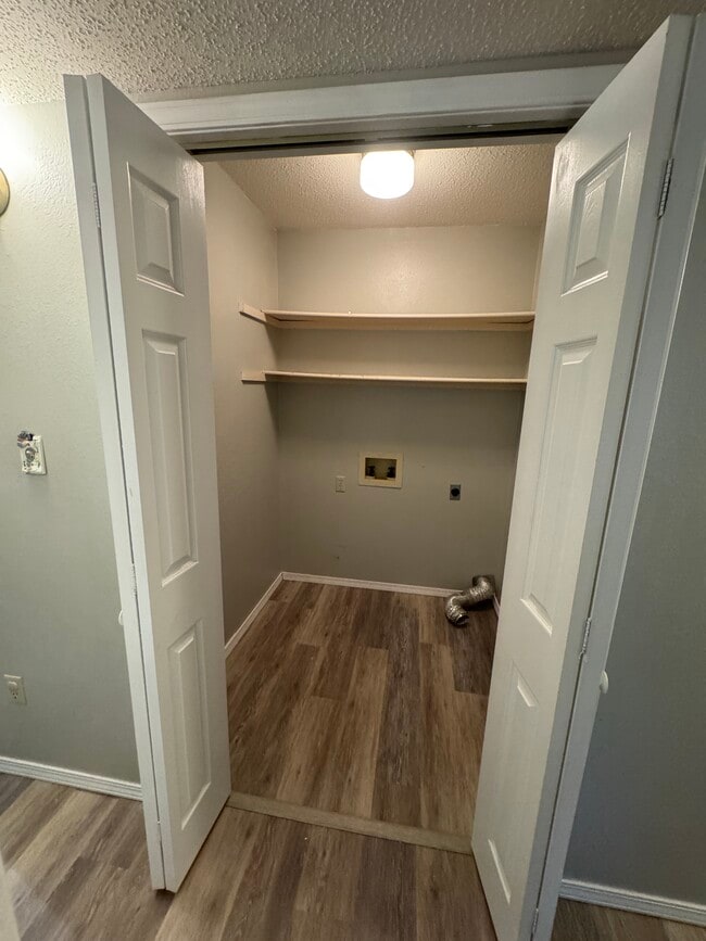 Laundry Room - 201 Austin Cir