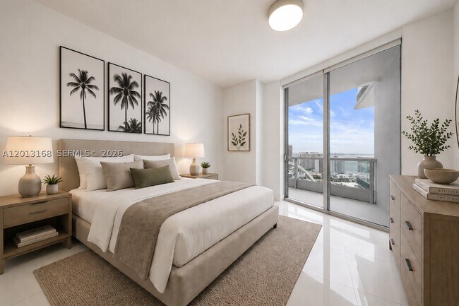 Building Photo - 900 Biscayne Blvd