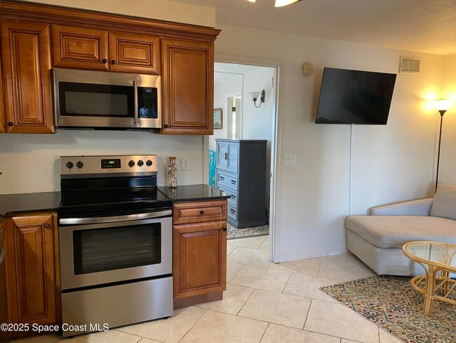 Building Photo - 1369 Jimmy Buffett Mem Hwy