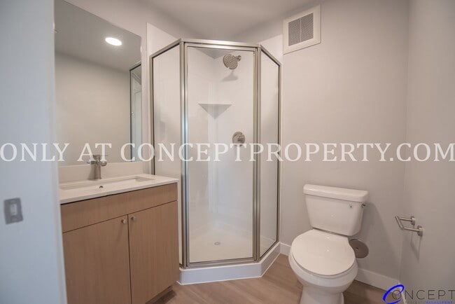 Building Photo - Embrace fresh, modern mountain living in this spacious 2-bedroom, 2-bath apartment at Studio Cros...