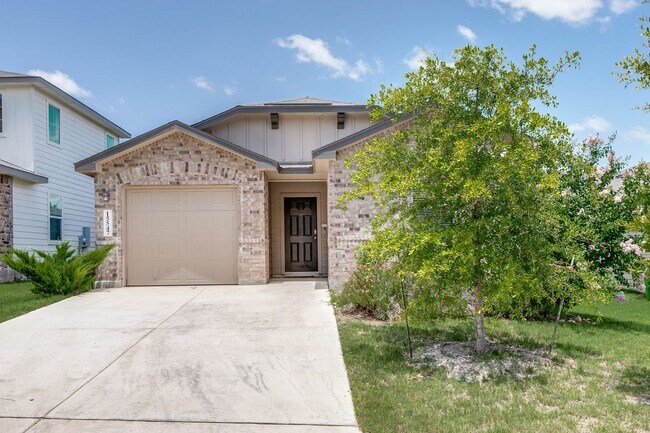 Building Photo - BEAUTIFUL 3-BEDROOM D.R. HORTON HOME IN RE...