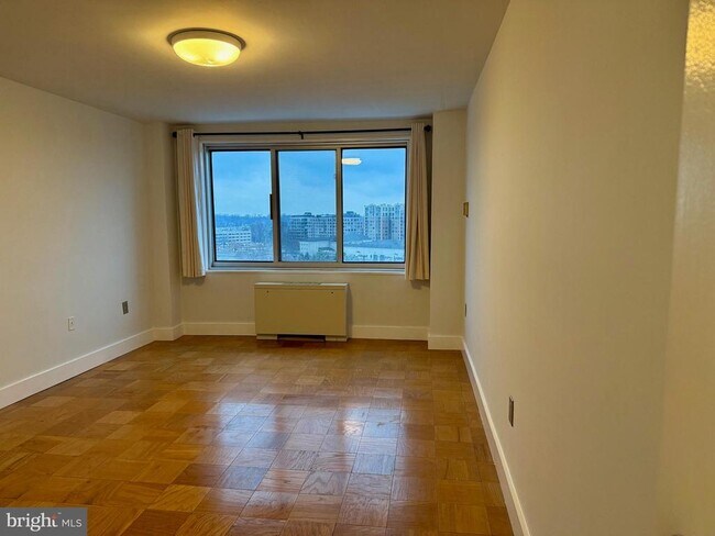 Building Photo - 10201 Grosvenor Pl