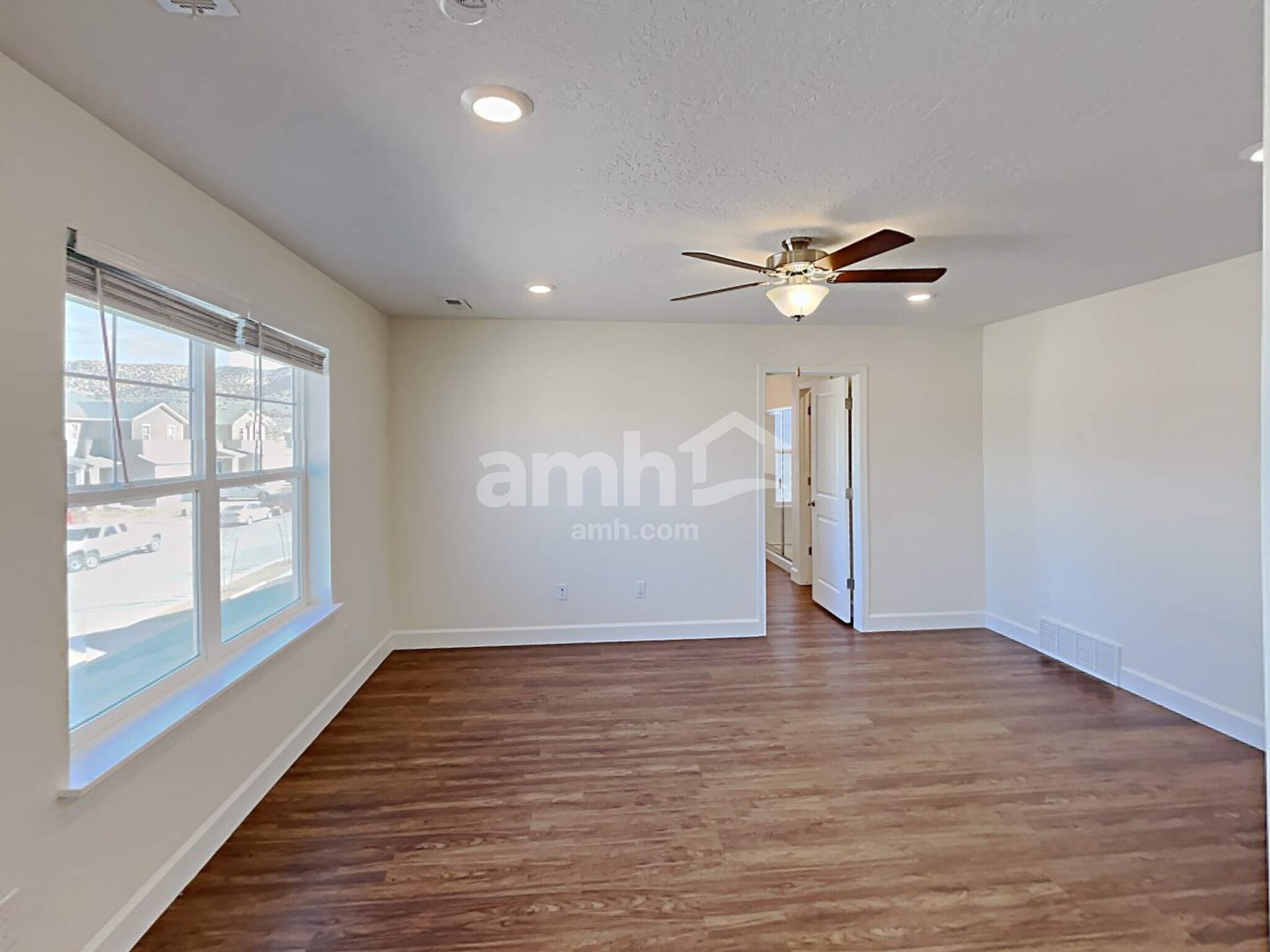 Building Photo - 2434 E Tumbleweed Rd