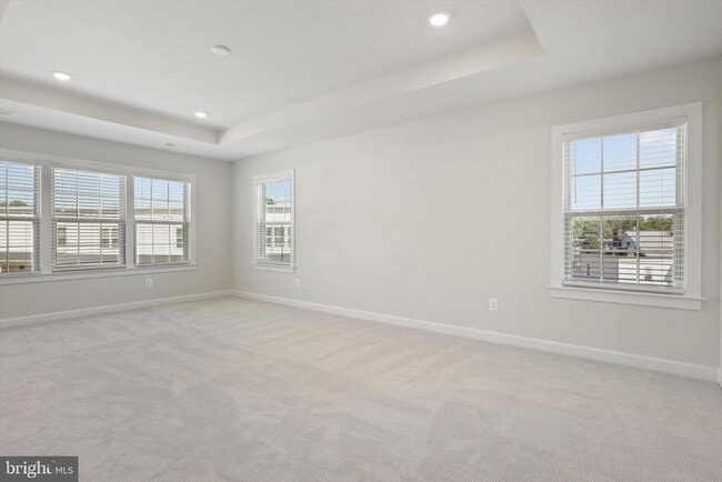 Building Photo - 3704 McLean Ave