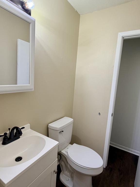 Building Photo - 103 Green St