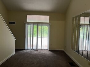 Building Photo - 1 Adams Cir