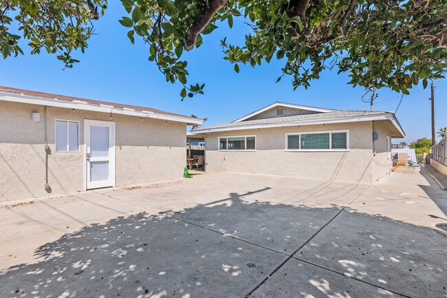 Driveway - 1421 Dubuque St