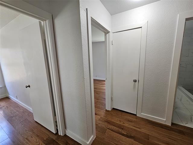 Building Photo - 2402 Housley Dr