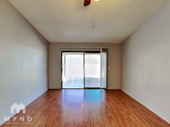 Building Photo - 213 N Jacs Pl