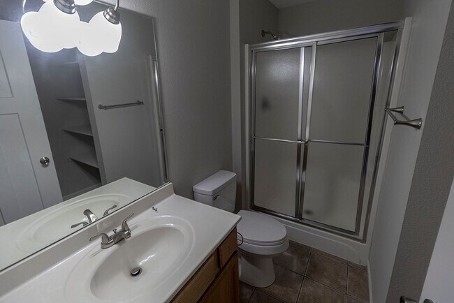 Building Photo - 5301-5303 Currituck Lane