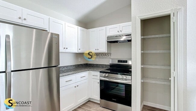 Building Photo - 27170 Jordan Ave